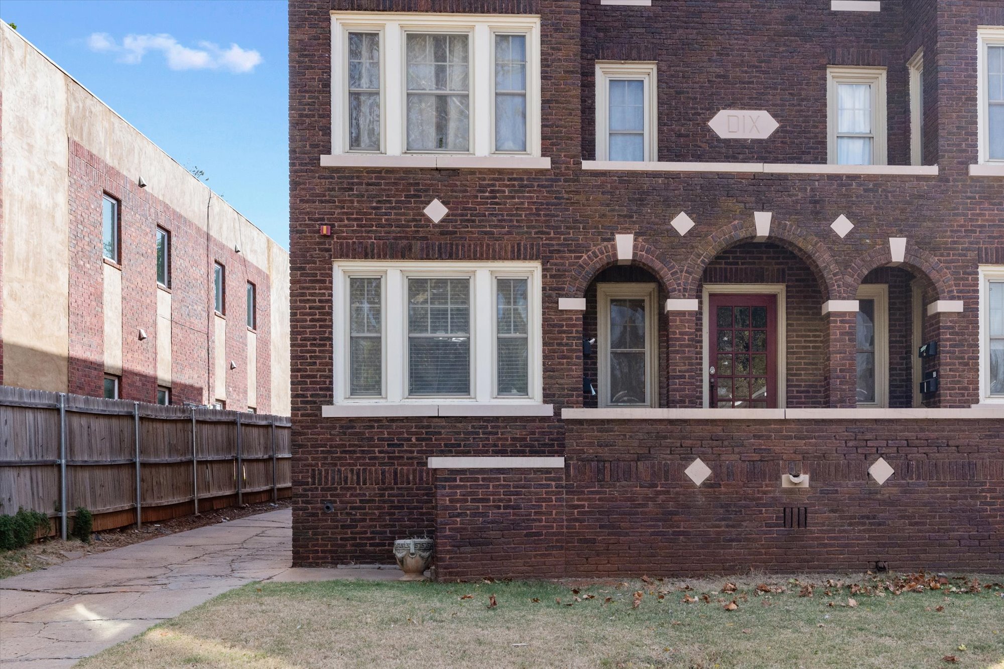 Property thumbnail image