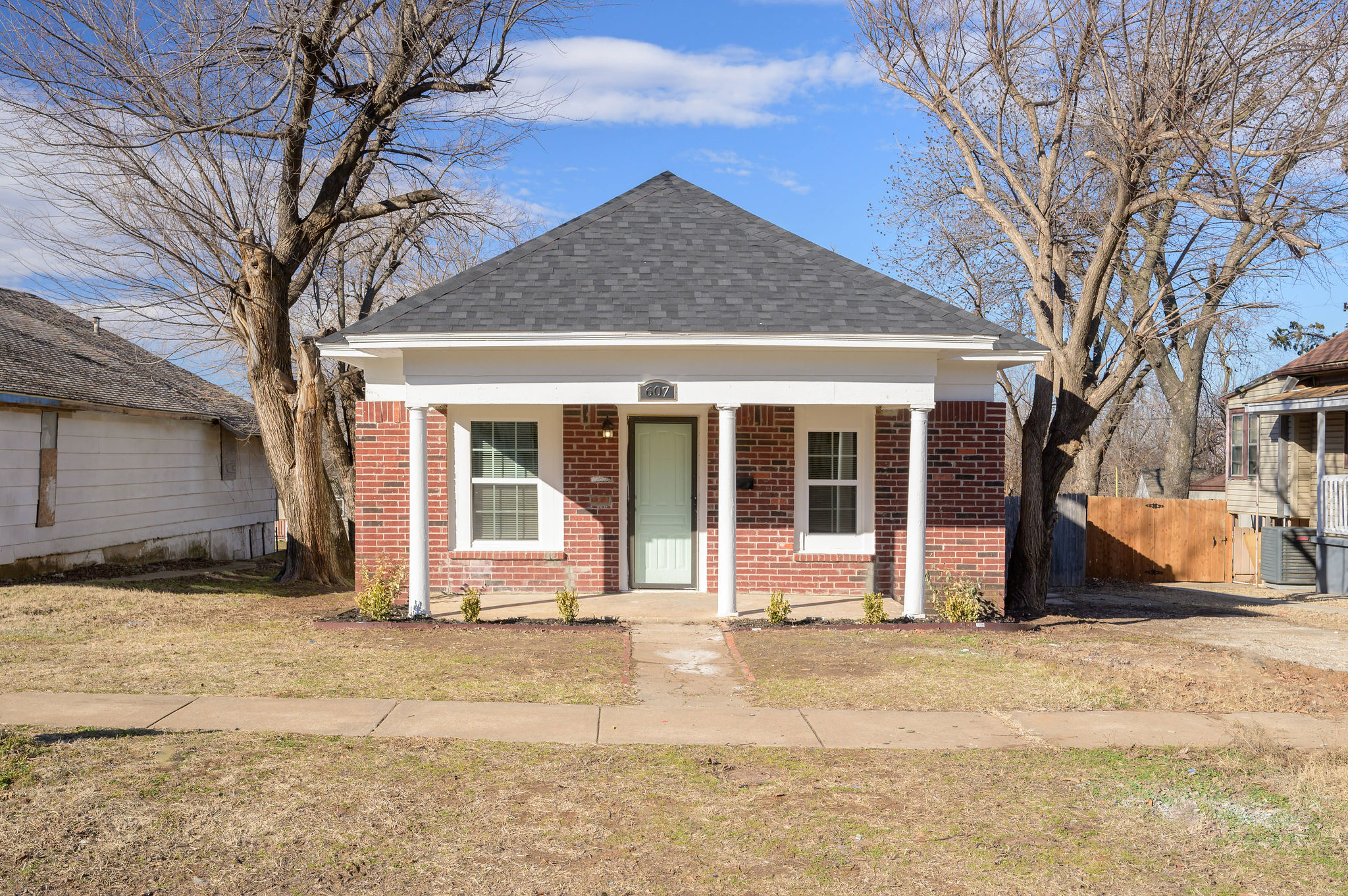 Property main image