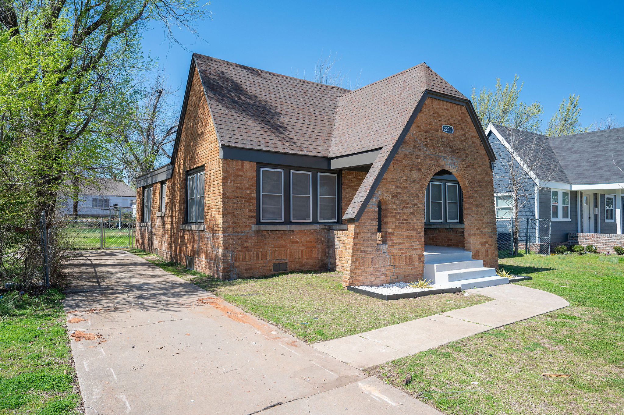 Property thumbnail image