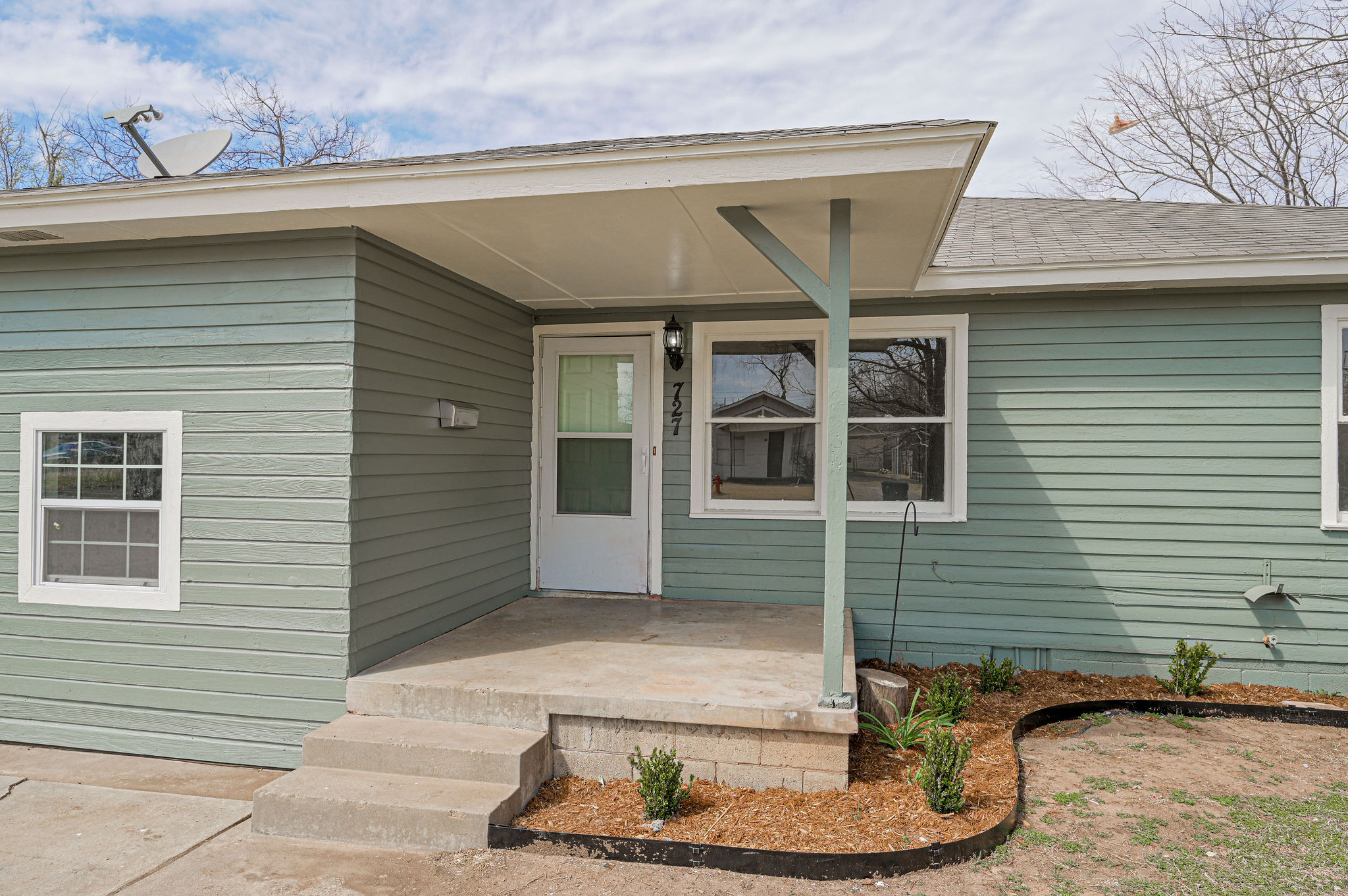 Property thumbnail image