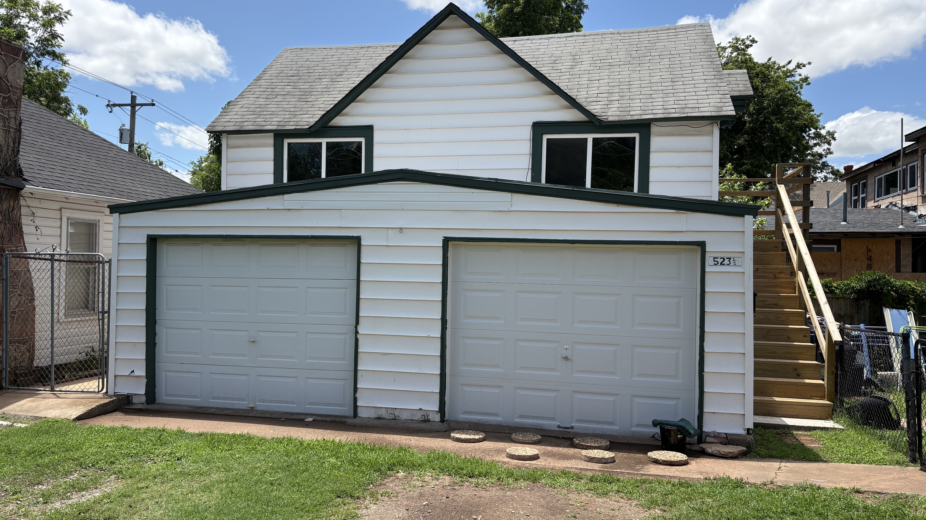 523 E Harrison