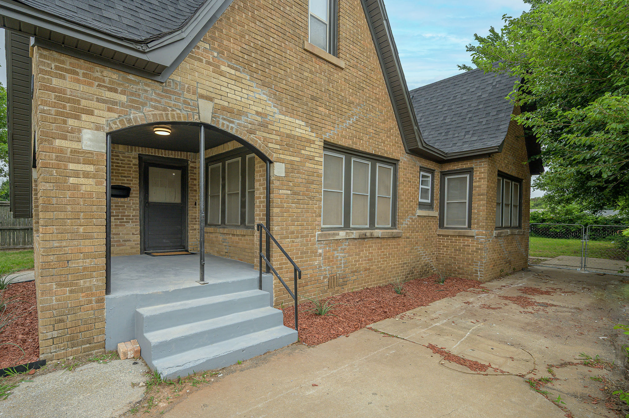 Property thumbnail image